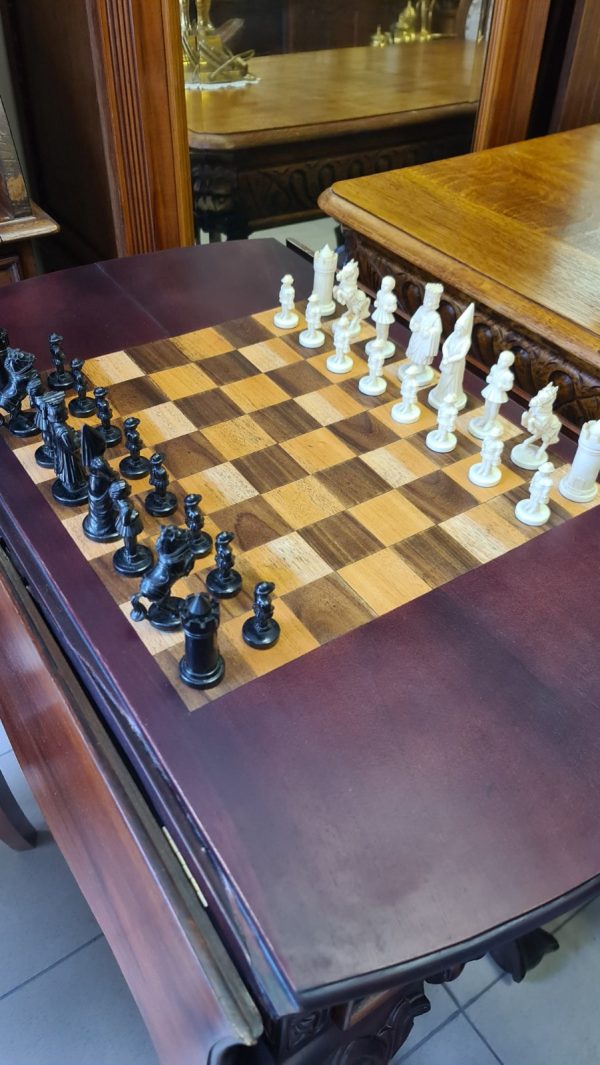 Маса за шах