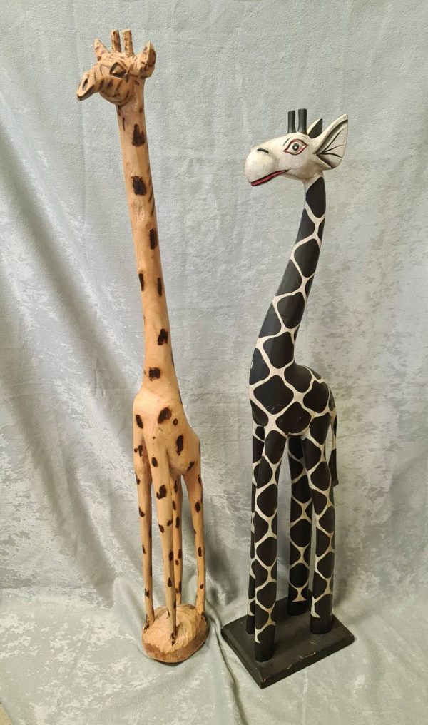 Африкански дървени жирафи