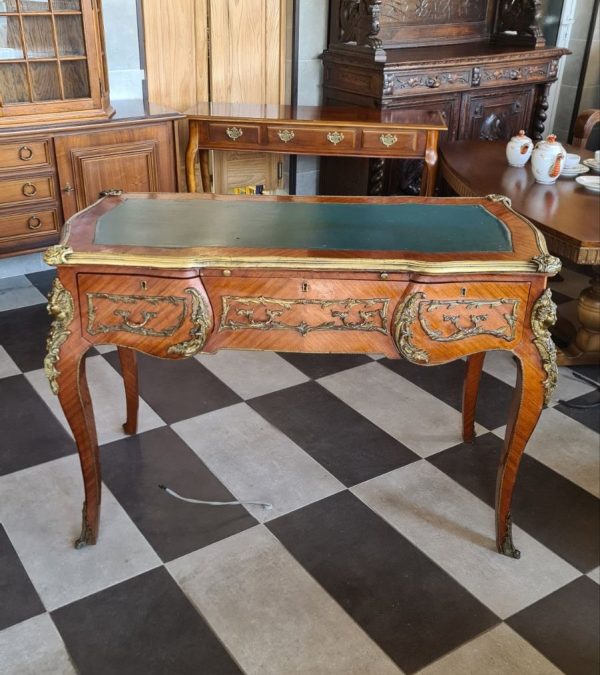 Италианско бюро стил Наполеон III от 20-ти век
