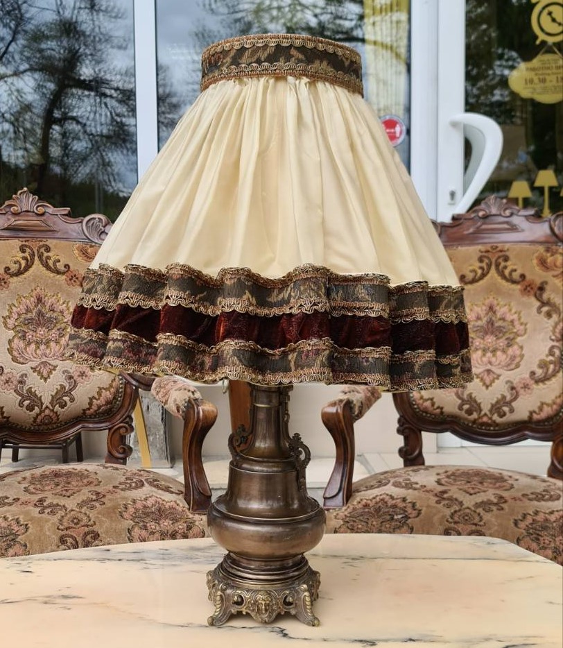 Голяма френска настолна лампа от месинг