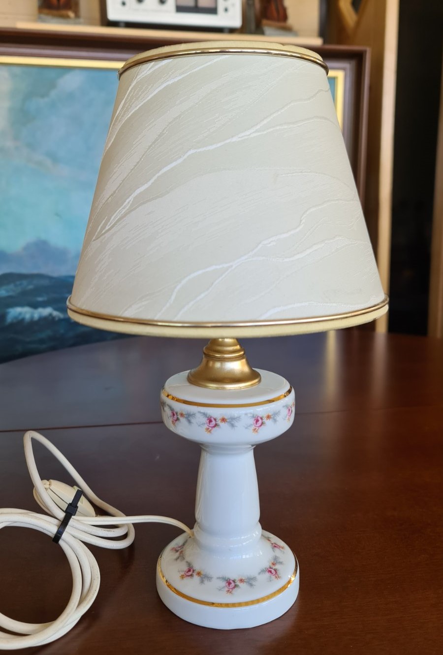 Малка Френска порцеланова лампа