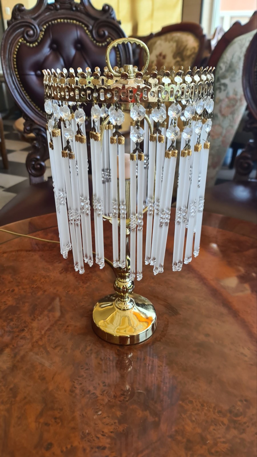 Френска настолна лампа със стъклени висулки