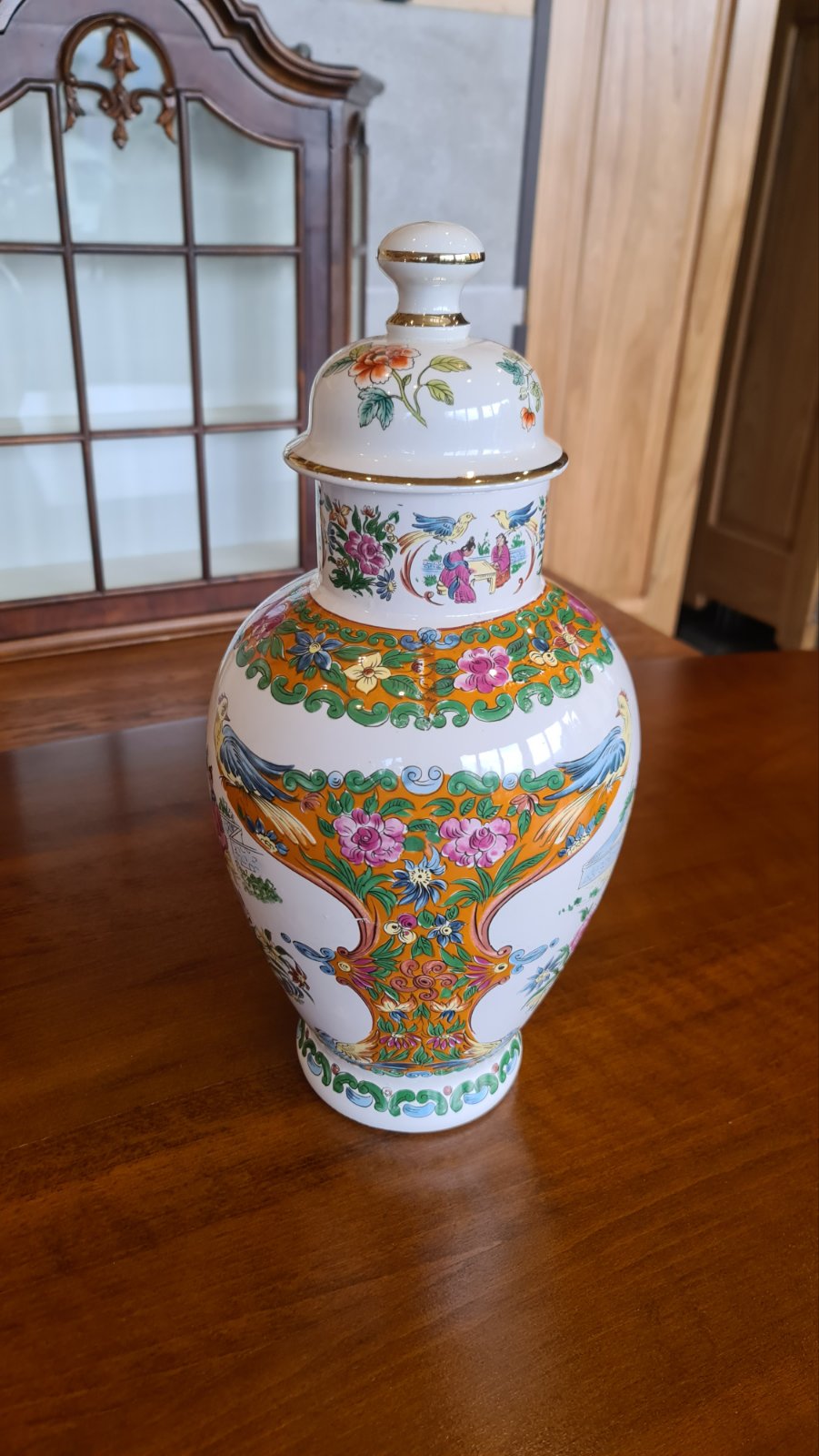 Японска порцеланова ваза - Ръчно рисувана