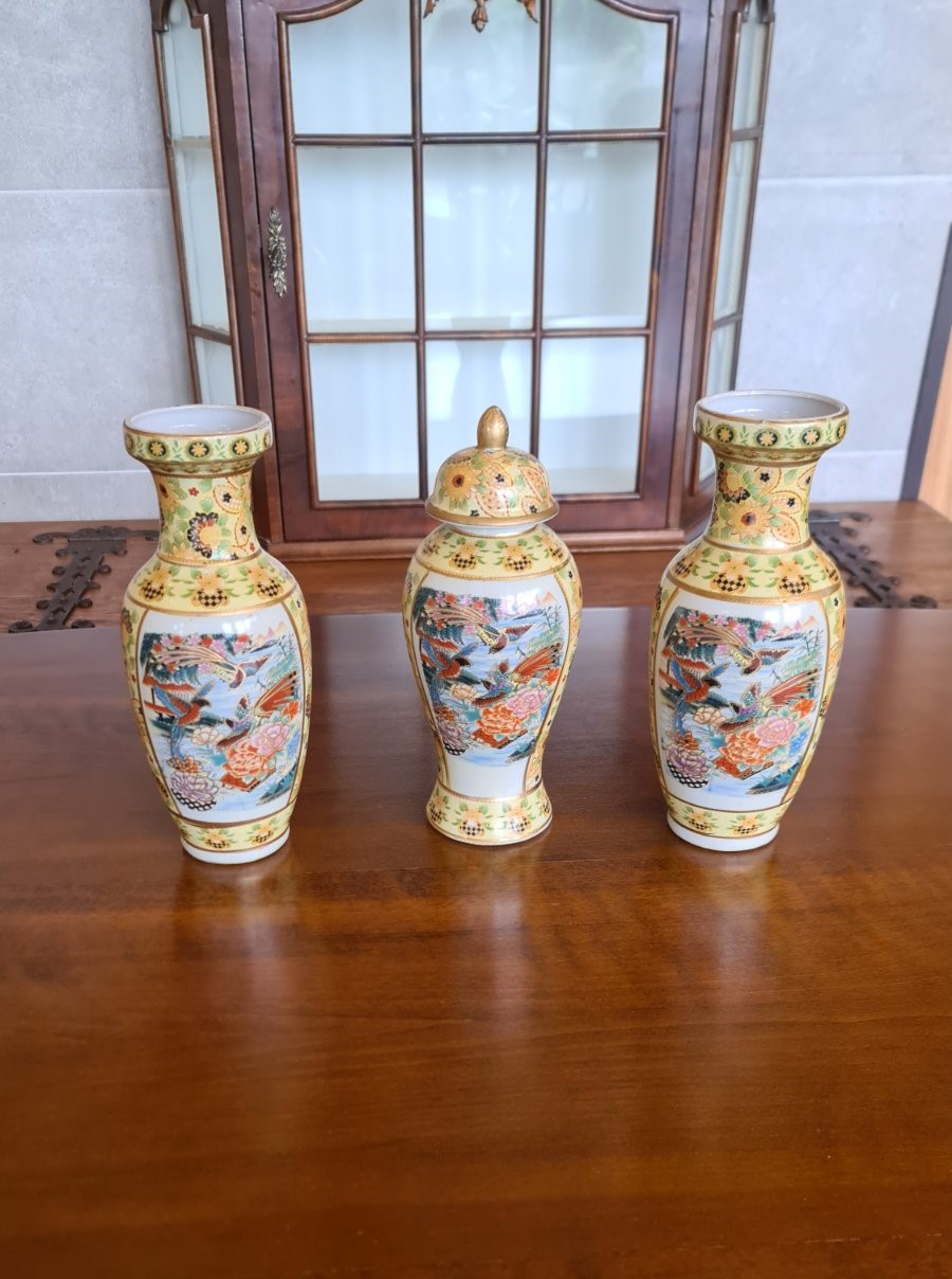Японски комплект от три вази - Рисувани с 24к злато