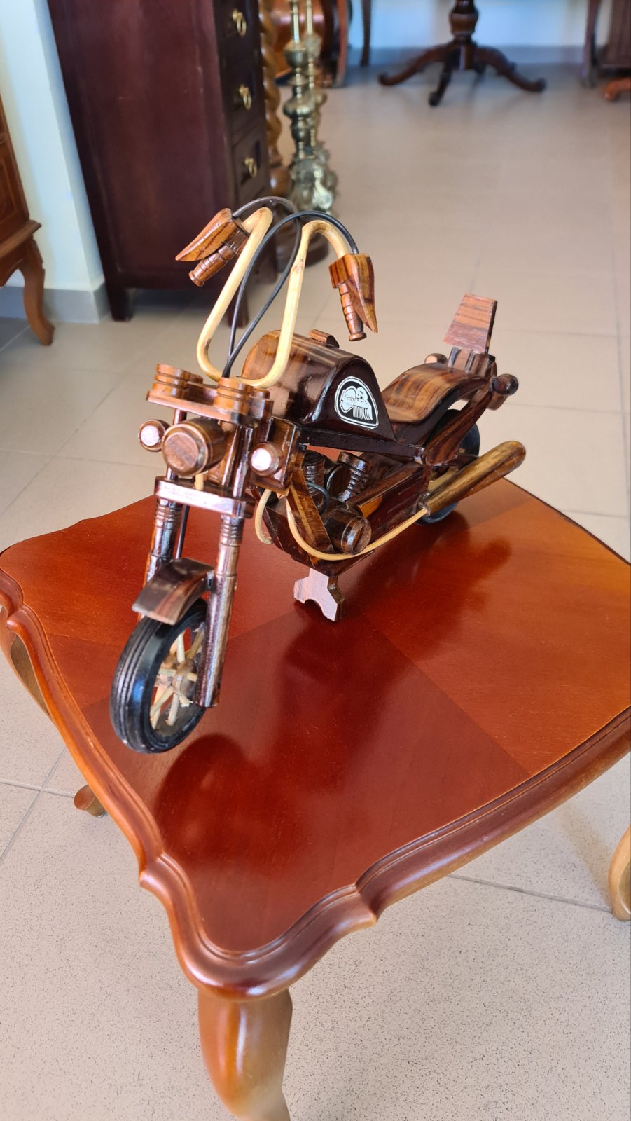 Дървен мотор Harley Davidson