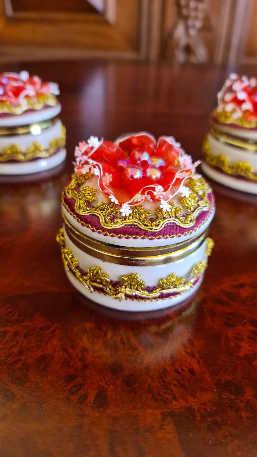 Френски порцеланови кутийки