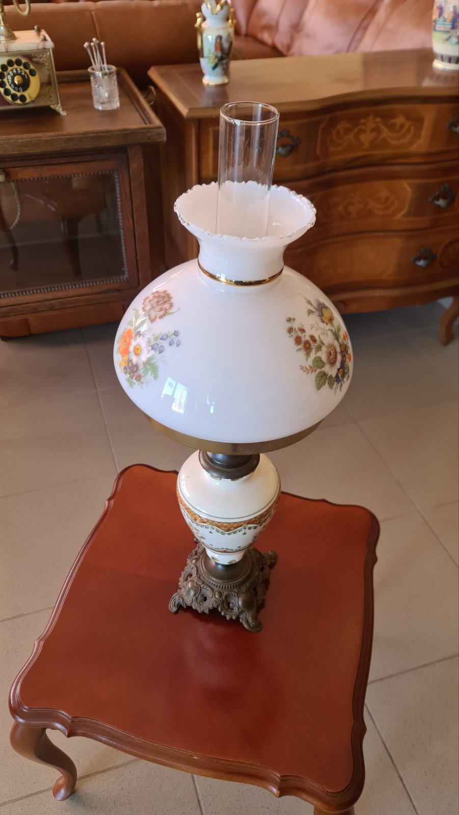 Стара френска настолна лампа