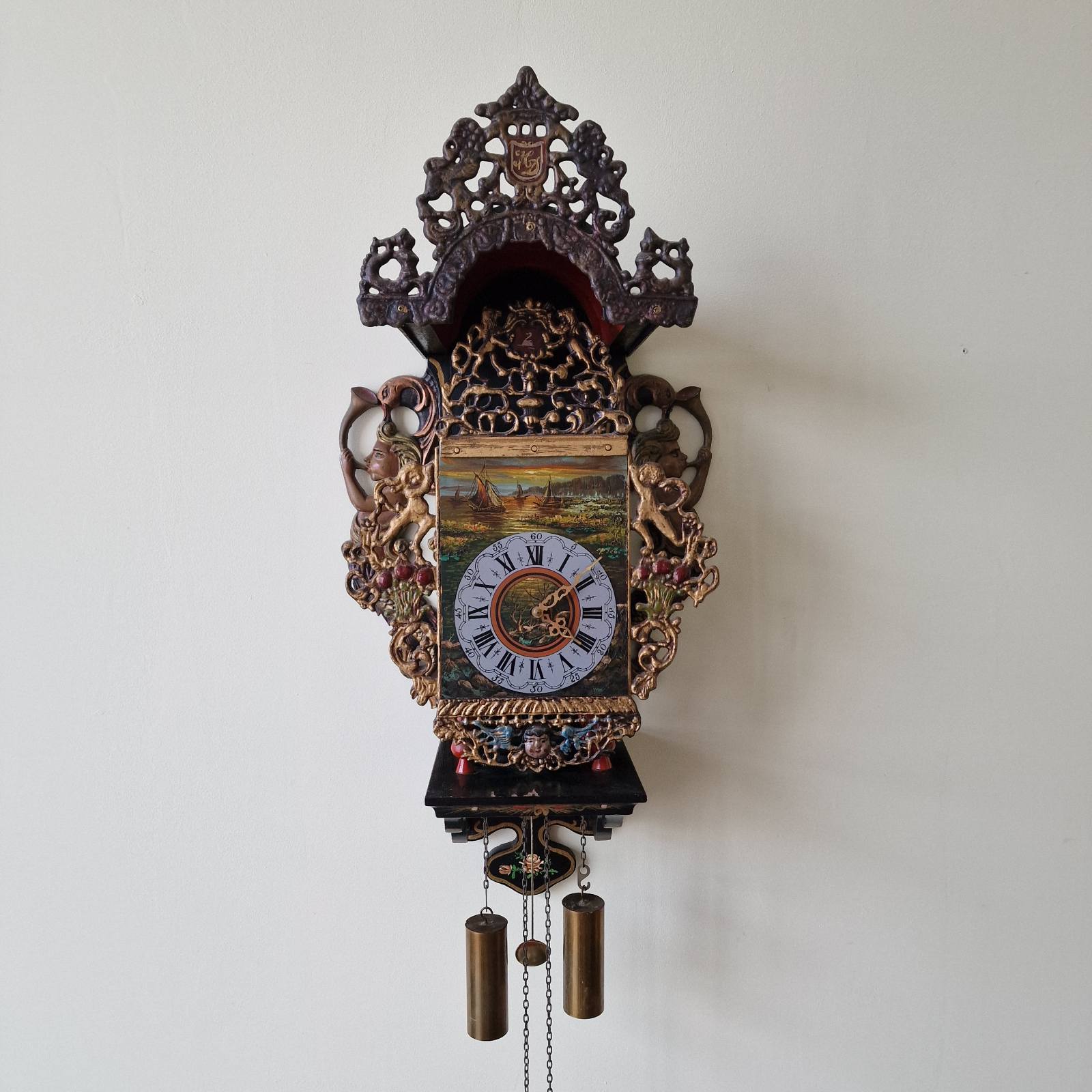 Френски стенен часовник