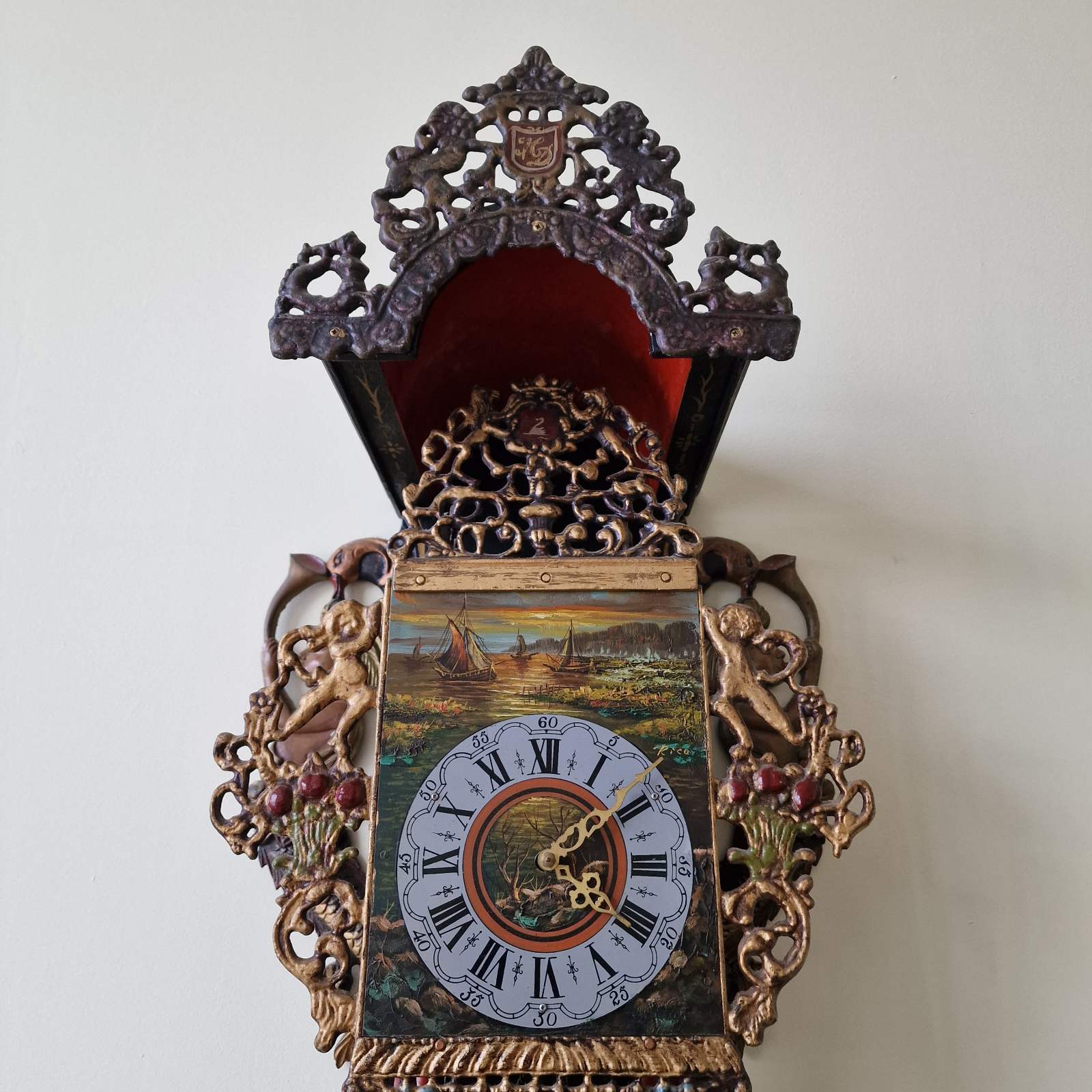 Френски стенен часовник