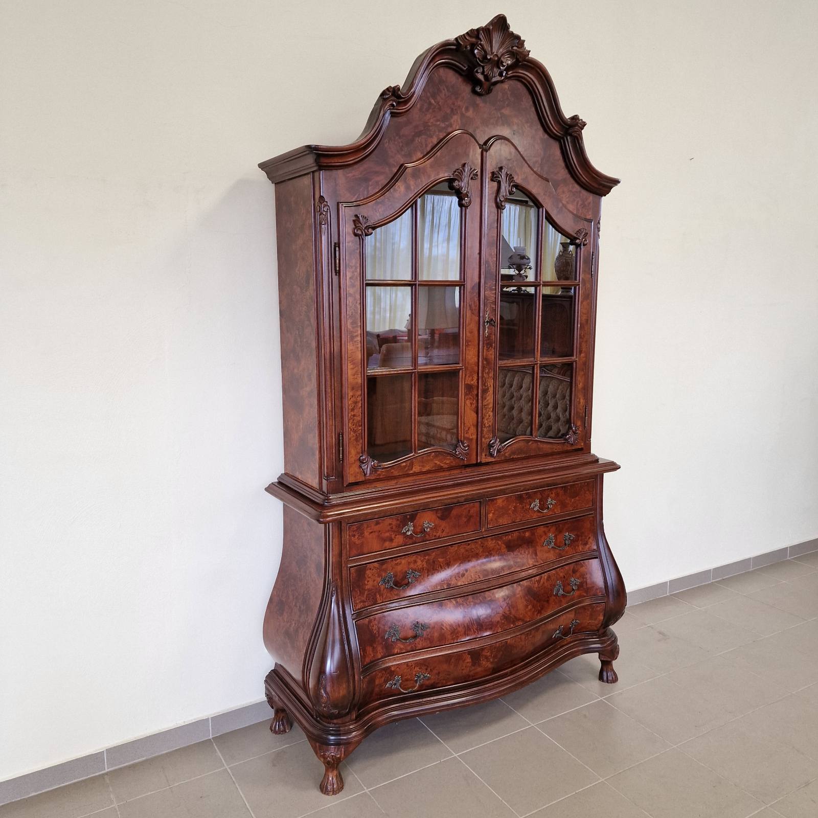 Античен шкаф Луи XV от две части