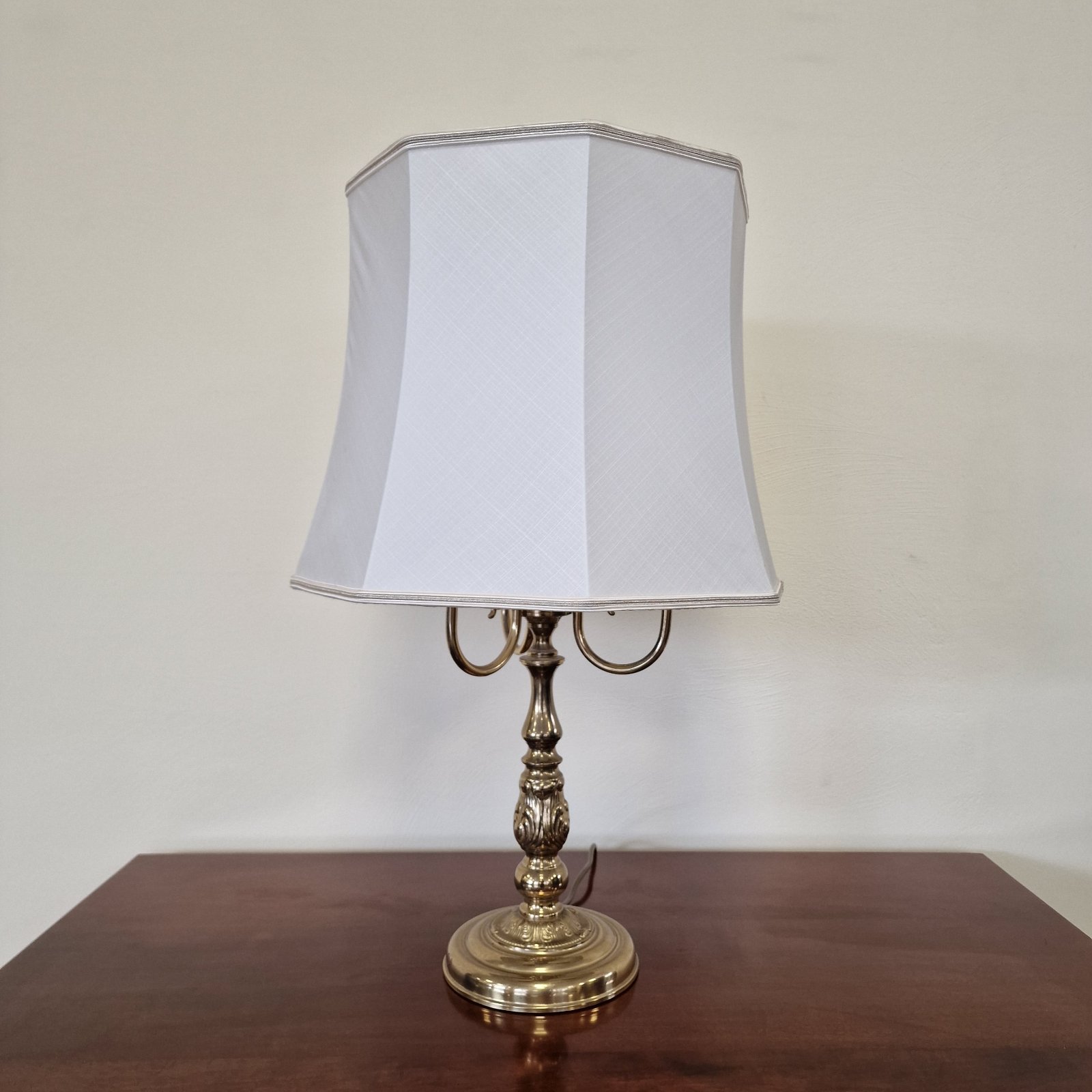 Френска настолна лампа от месинг