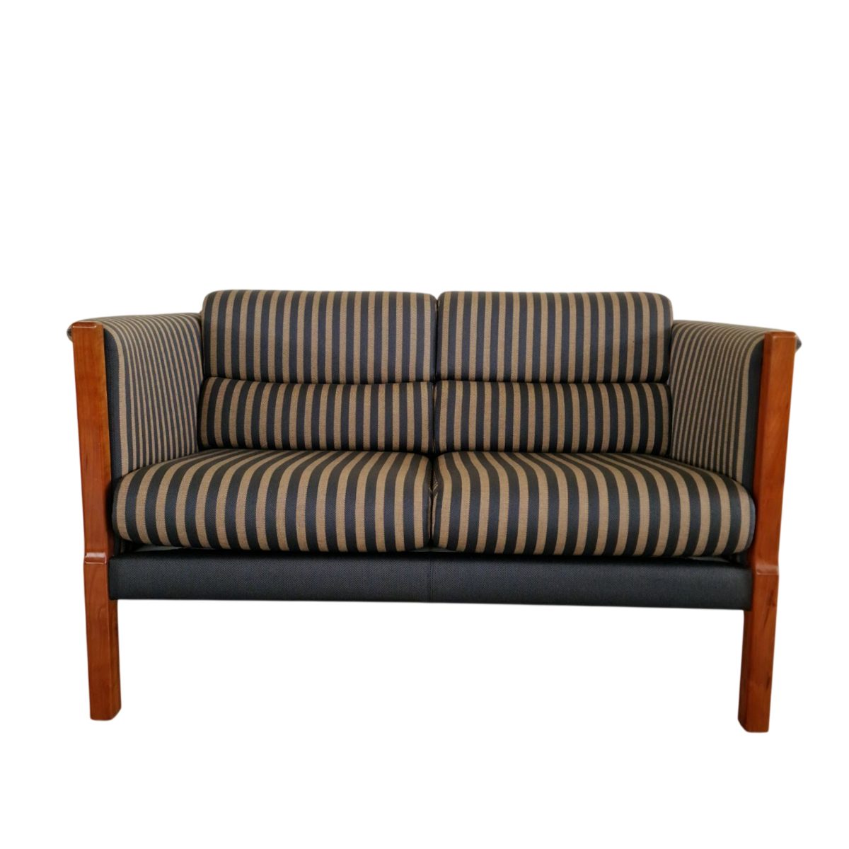 Диван Art Deco с двойно сядане – стил и комфорт в съвършен баланс