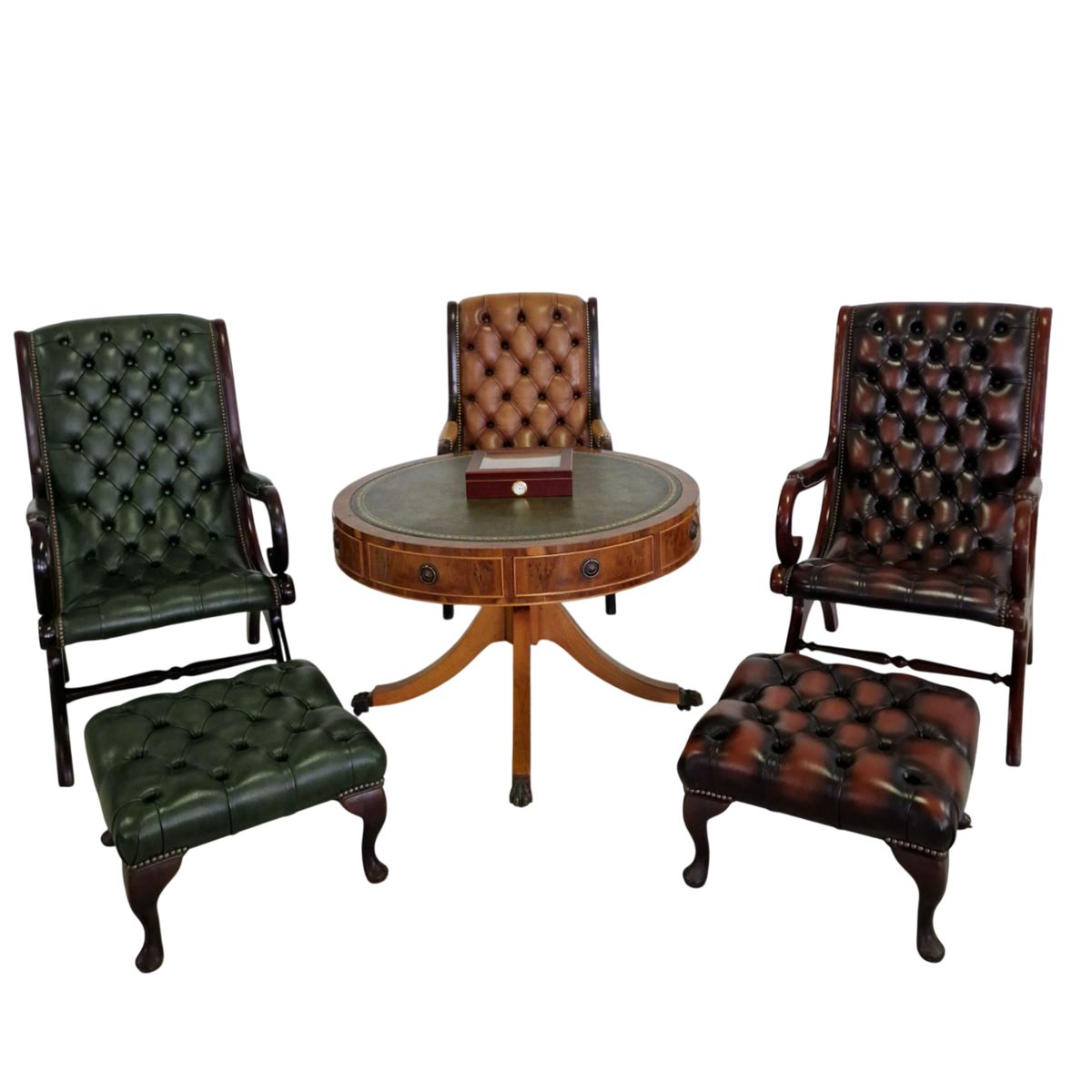 Елегантно кресло Chesterfield с табуретка – червено-черен лукс