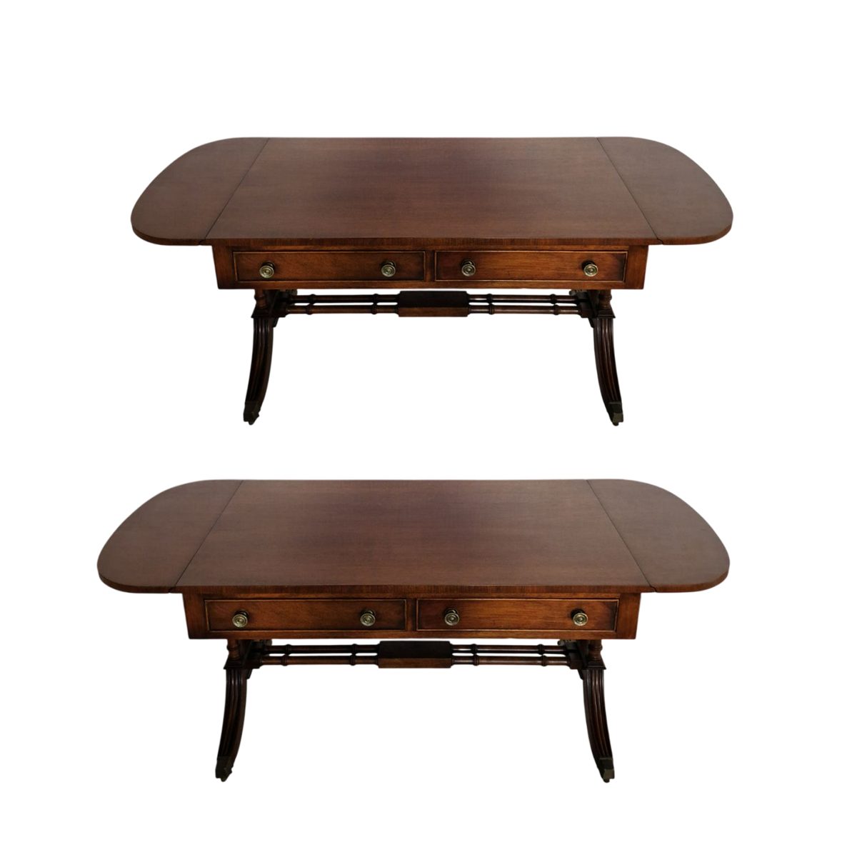 2 броя холни маси Chesterfield с две чекмеджета и падащи страници